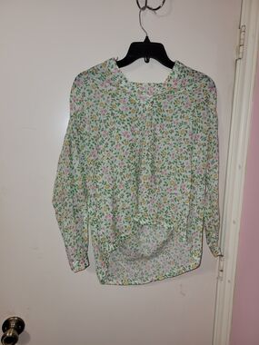 Trovata White Floral Button-Up Blouse with Green & Pink Print